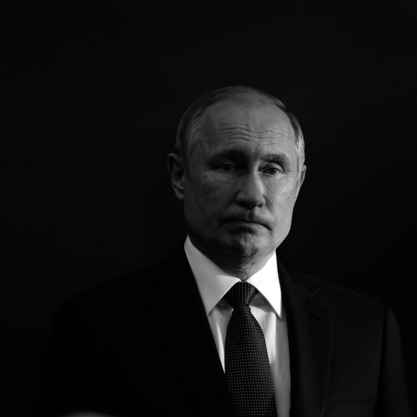 Poutine veut-il vraiment envoyer une bombe atomique dans l’espace ?