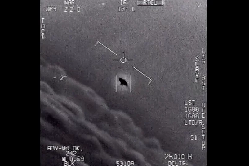 Un des ovnis repérés par un avion de chasse américain en 2019. © US Department of Defense