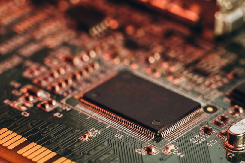 Une puce de mémoire vive (RAM). © Sushitsky Sergey