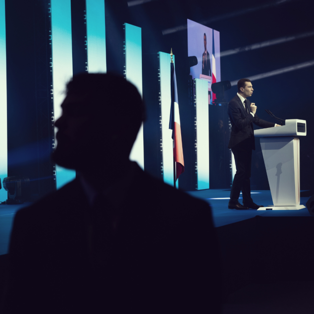 Jordan Bardella lors d'un meeting du Rassemblement national. Photo Shutterstock